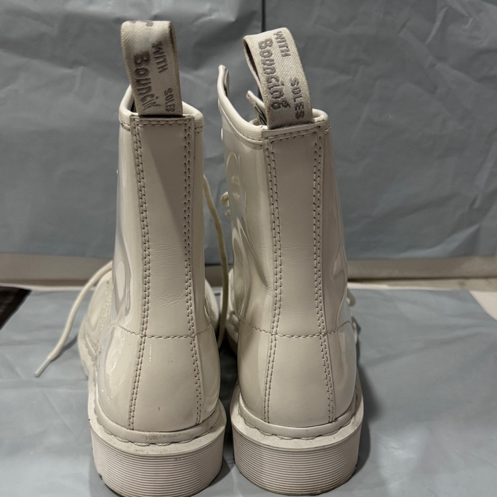 White Patent Leather Lace-Up Boots - Picture 4 of 13